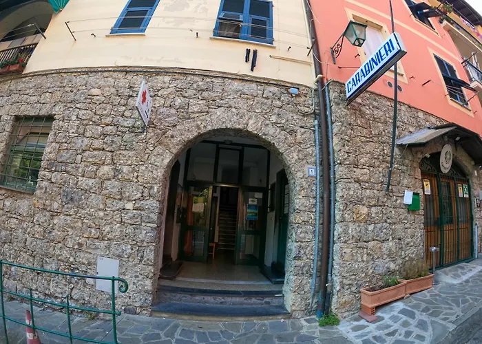 B&B